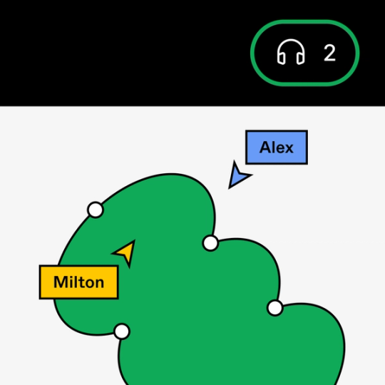 Figma interface indicating two users in a huddle working on same object