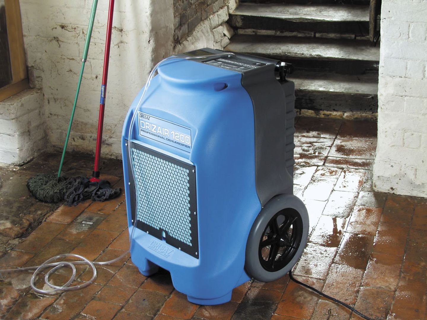 drizair 1200 dehumidifier in a dump room