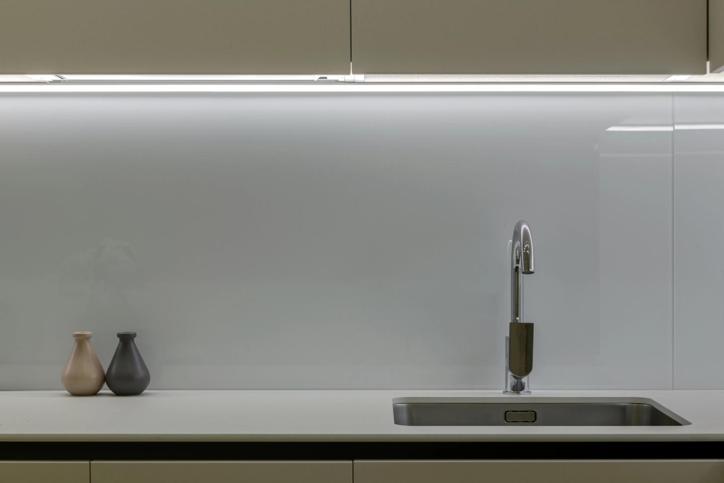 Under-cabinet kitchen lighting