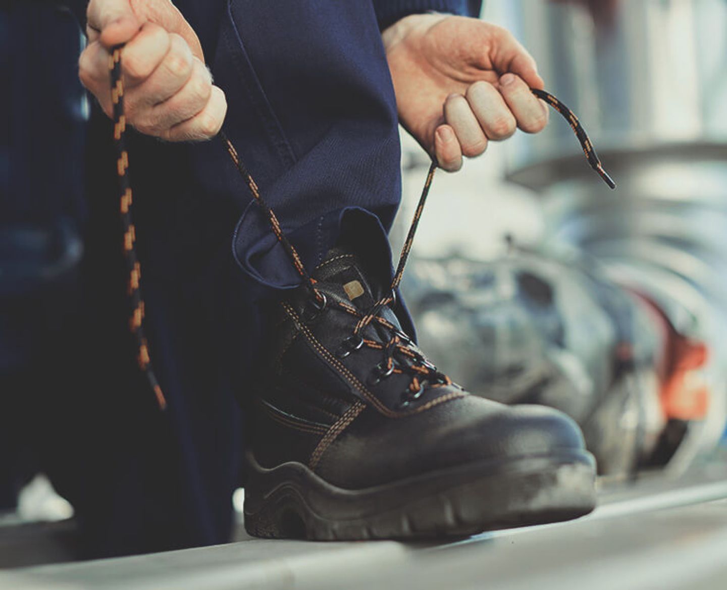 tying safety boots