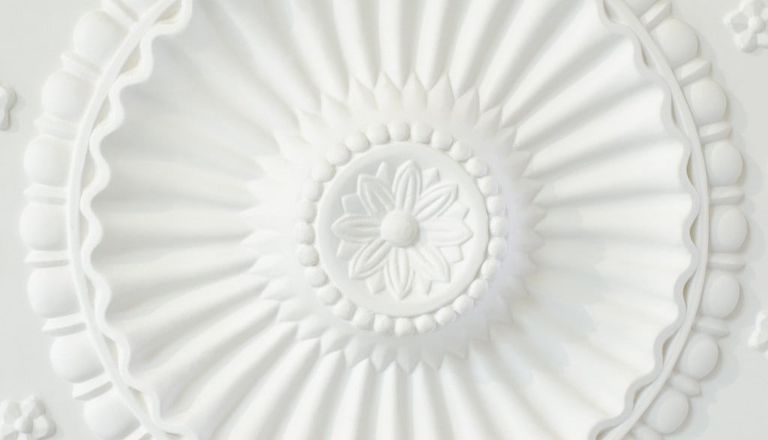ceiling crown moulding