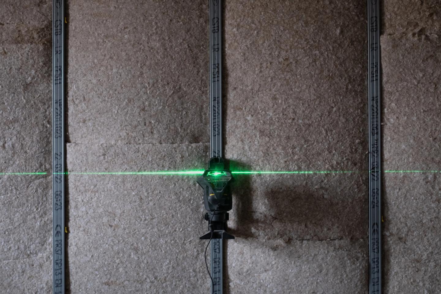 green laser level