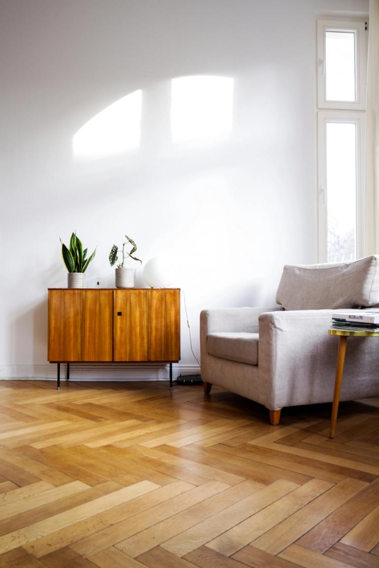sanded chevron floor in a modern living room