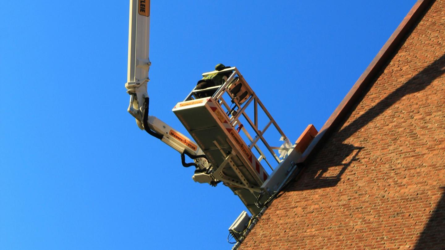 boom lift cherry picker