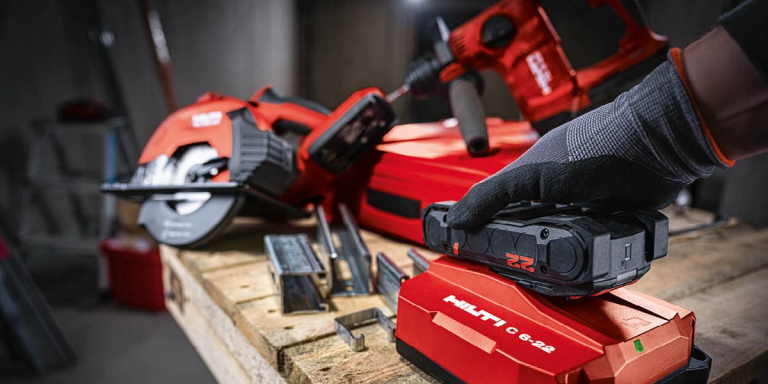 hilti cut off saw and battery