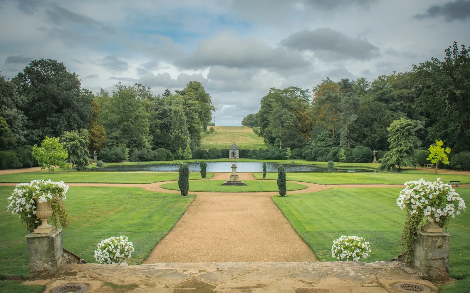 Trusted & experienced Facilities Management & Estate Services