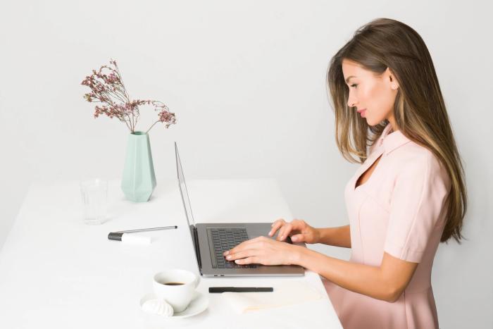 Domain Name Renewals: A Guide to Keeping Your Online Identity Secure