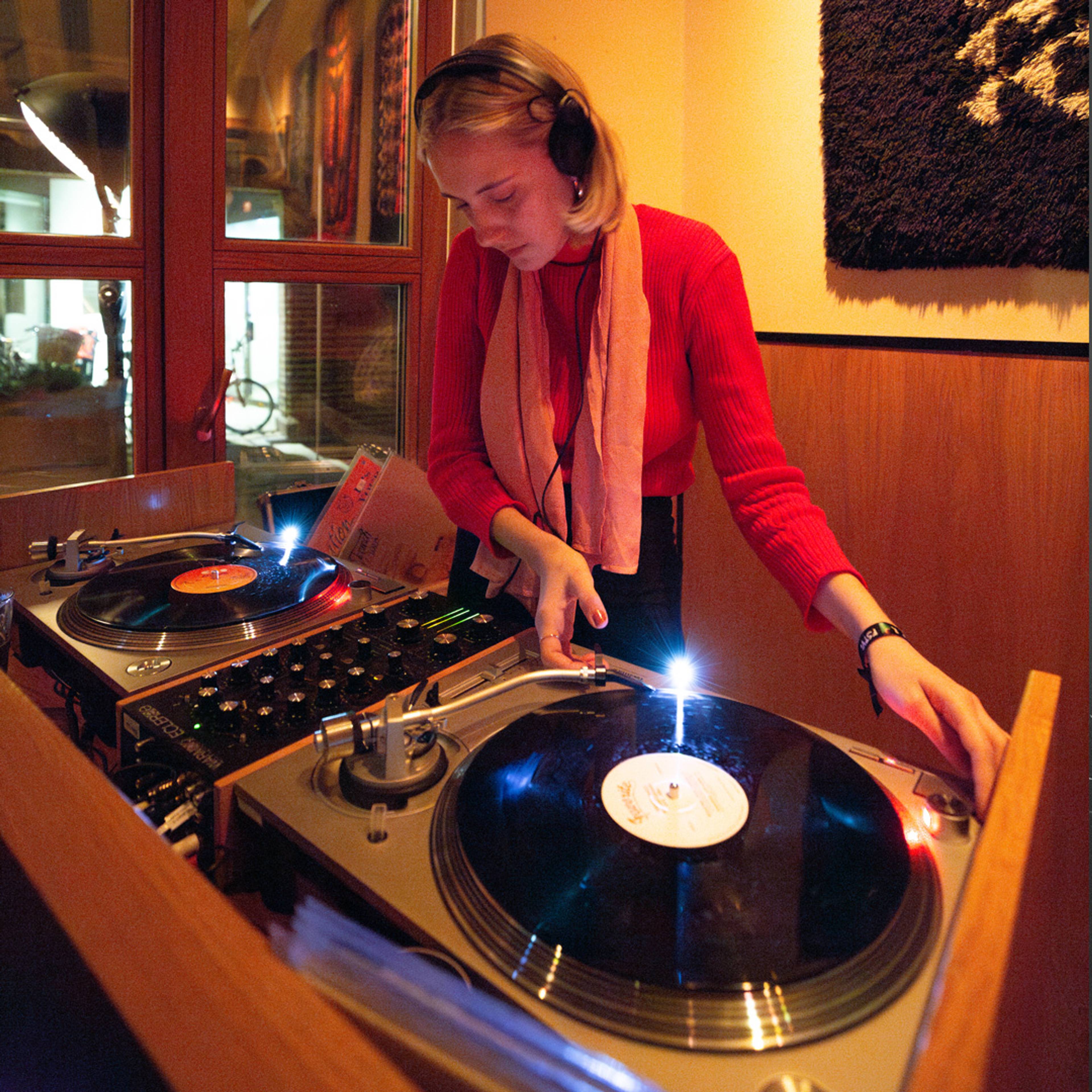 DJ Anja Bajer