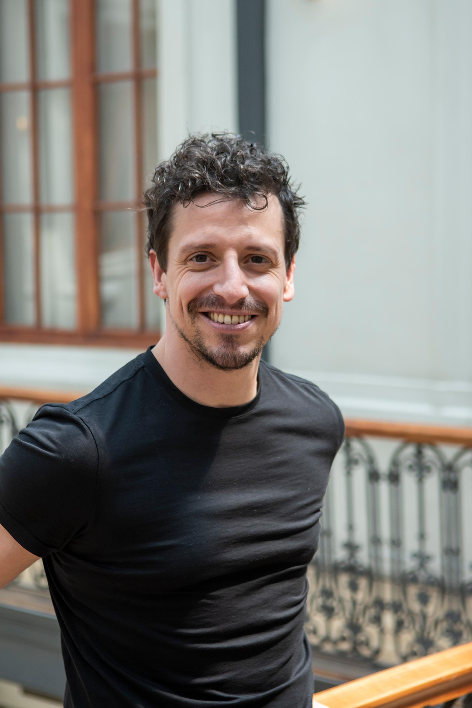 Paolo Bortolameolli (Director de la Orquesta Filarmónica de Santiago)