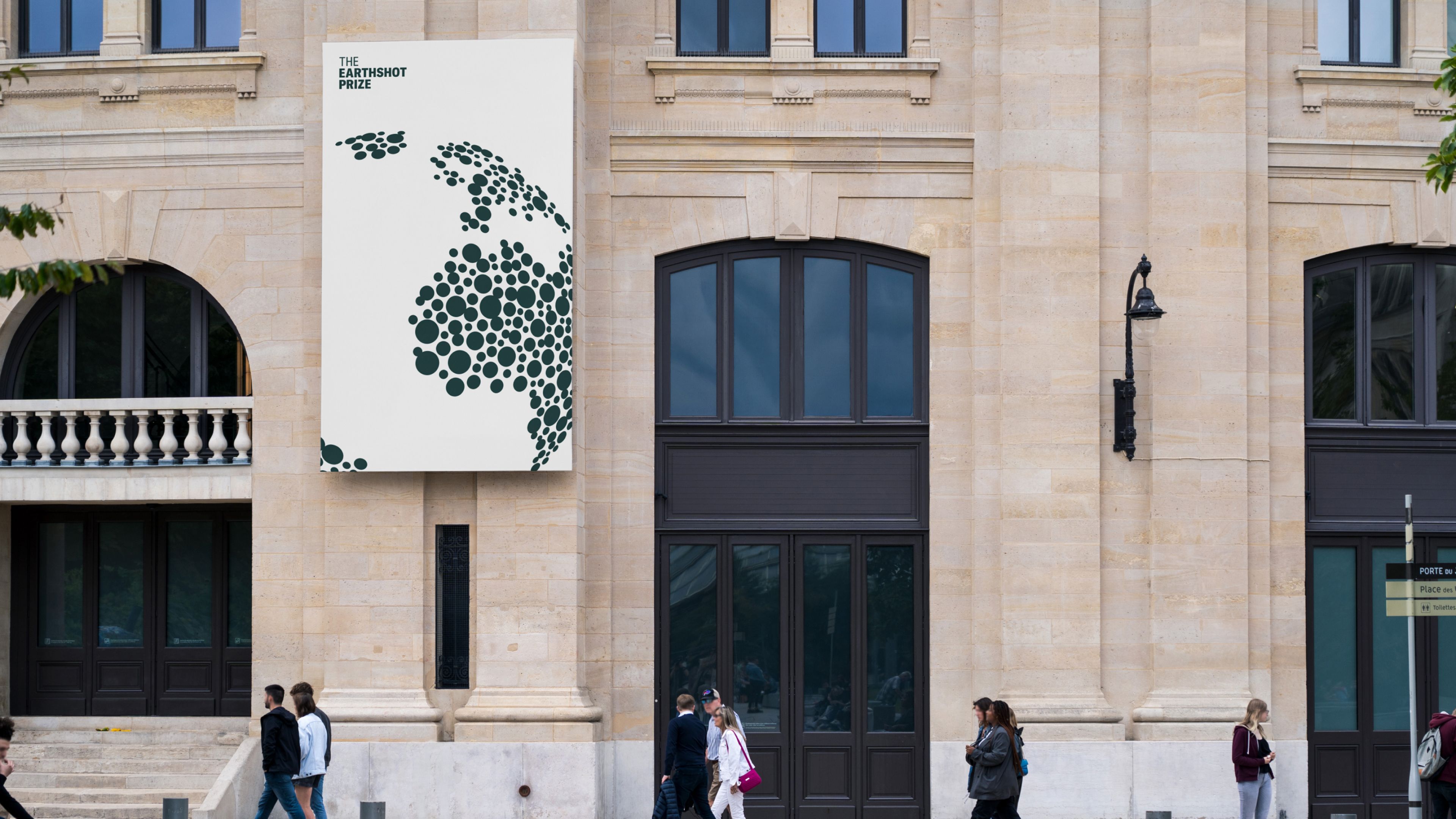 A image of The Earthshot Prize branding in an ooh poster showing the brand system