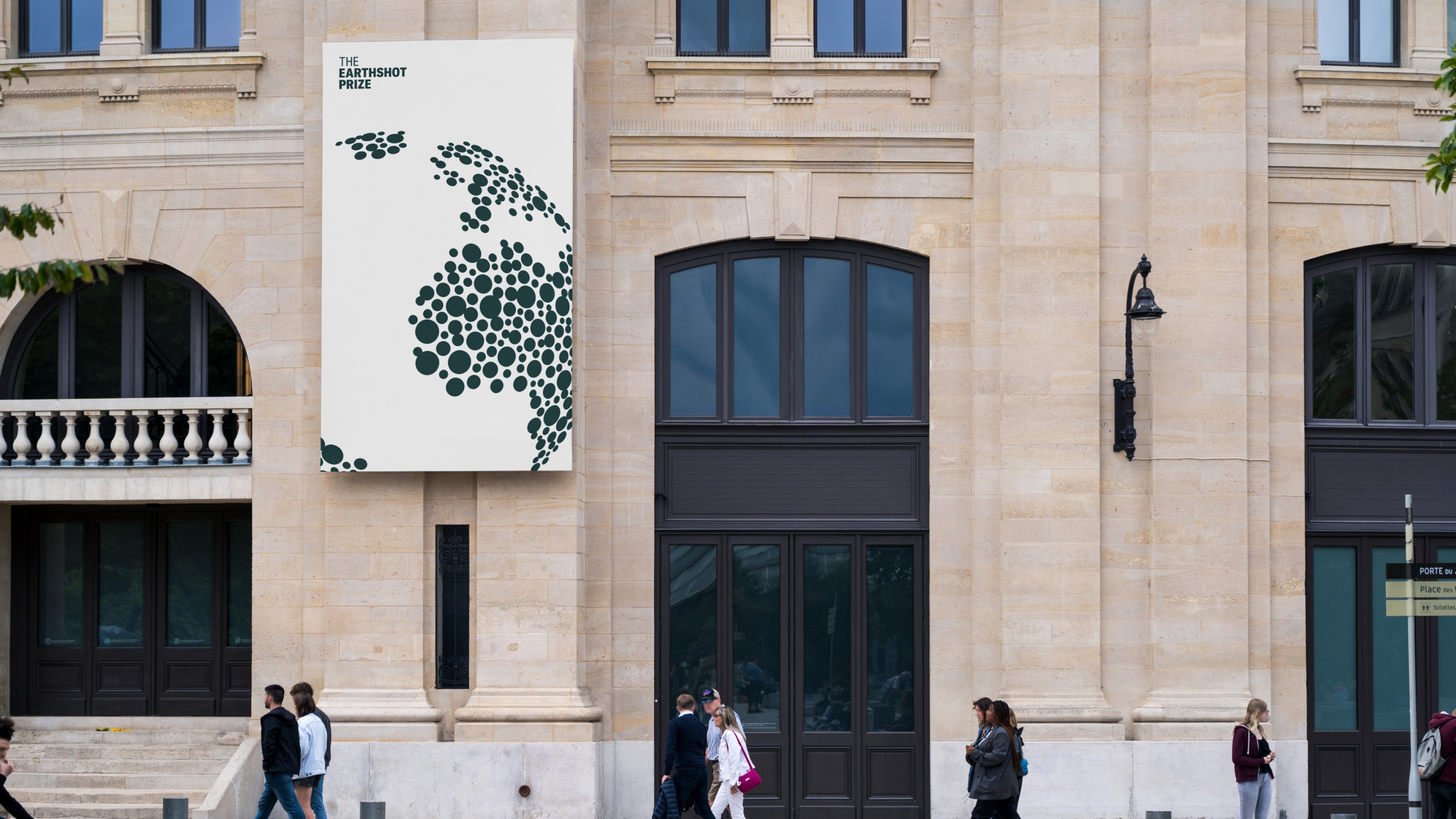 A image of The Earthshot Prize branding in an ooh poster showing the brand system