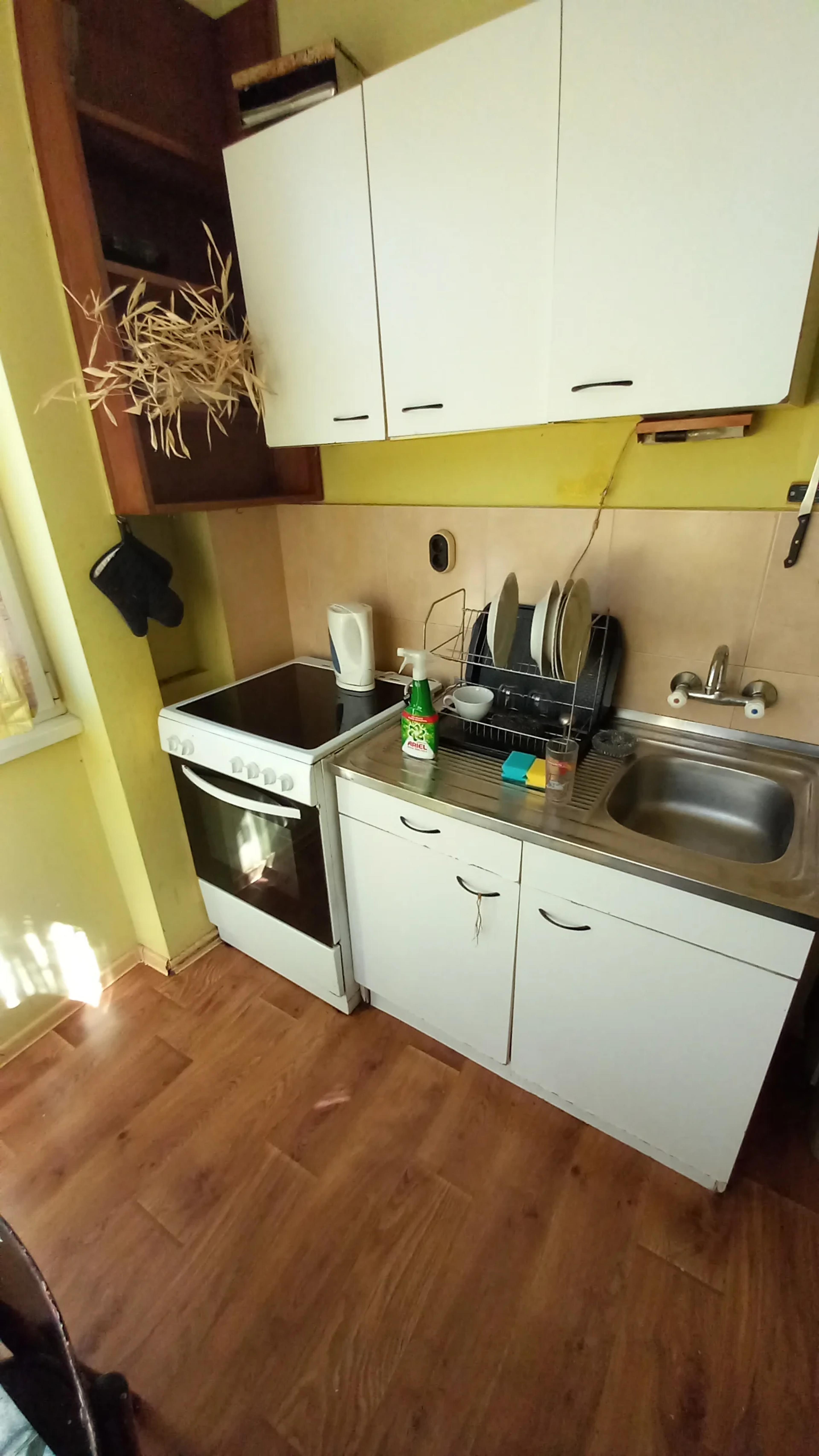 Тристаен апартамент в Лозенец до УАСГ