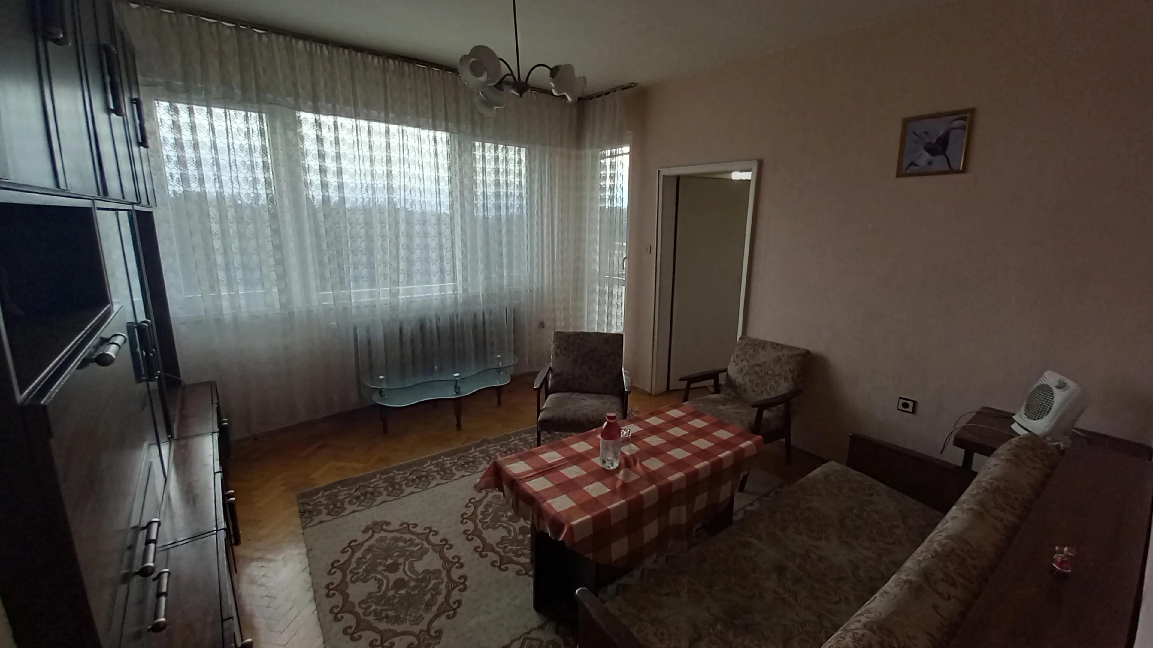 Двустаен апартамент под наем в жк Надежда 4