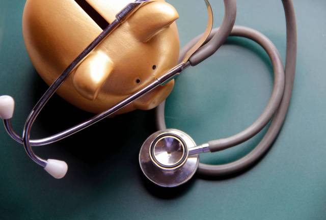Qu’est-ce que la prime d’assurance santé et pourquoi augmente-t-elle ?