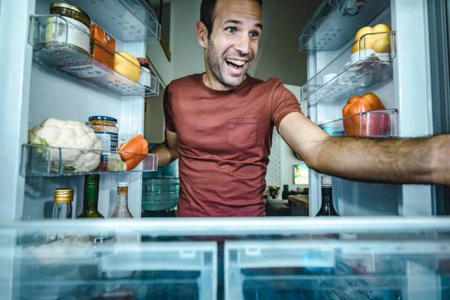 Comment bien manger quand on n’aime pas cuisiner ?
