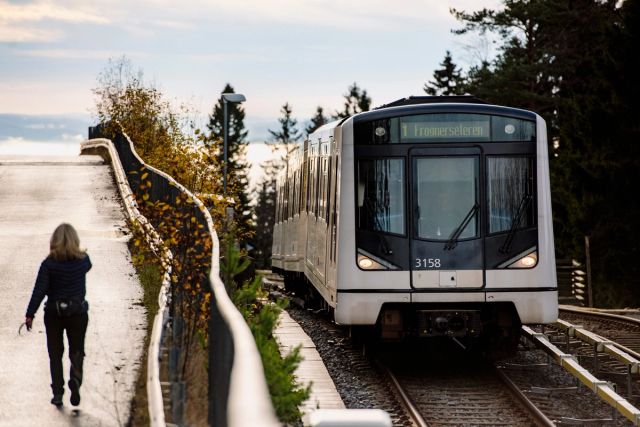 T-banen linje 1 i høstvær
