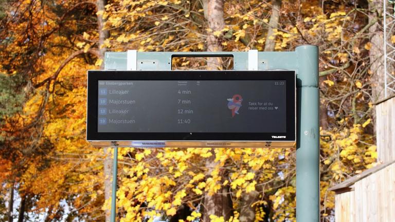 A new information screen with autumn leaves in the background