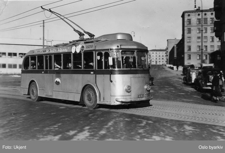 Sort/hvit bilde av Sporveiens trolleybuss