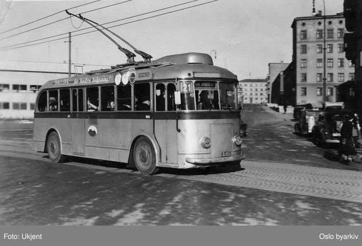 Sort/hvit bilde av Sporveiens trolleybuss