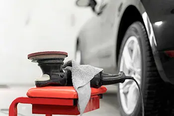 βημα 2 γυαλισμα αυτοκινητου με αλοιφαδορο 