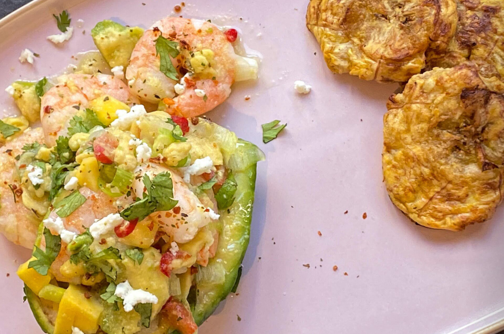 Ceviche de Camarón en Aguacate con Patacón