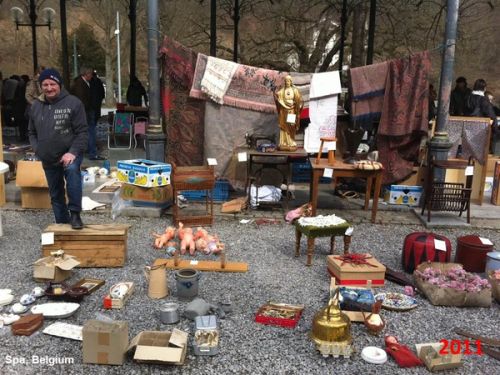 We try to inhabit this emptiness with remnants of former cultures or animate them with it.