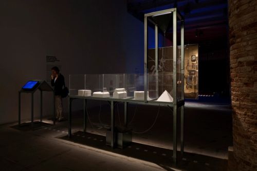 Gabriele Mastrigli, Superstudio. The Secret Life of the Continuous Monument, 43° 46’ 19’’ N / 11° 16’ 8’’ E