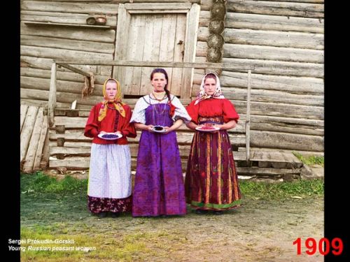 This is a picture from Russia, but it could in a way be everywhere: highly stylized, highly ritualized environment, almost hundred years later a totally and radically different condition.