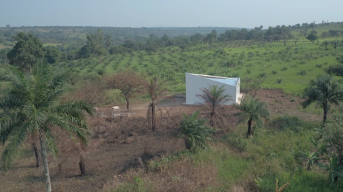 Still from White Cube, Renzo Martens