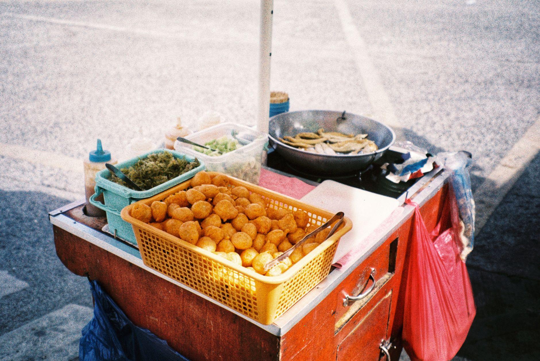 The Fishball Cart Takes GCash. Here's How a Foreigner Actually Pays It.