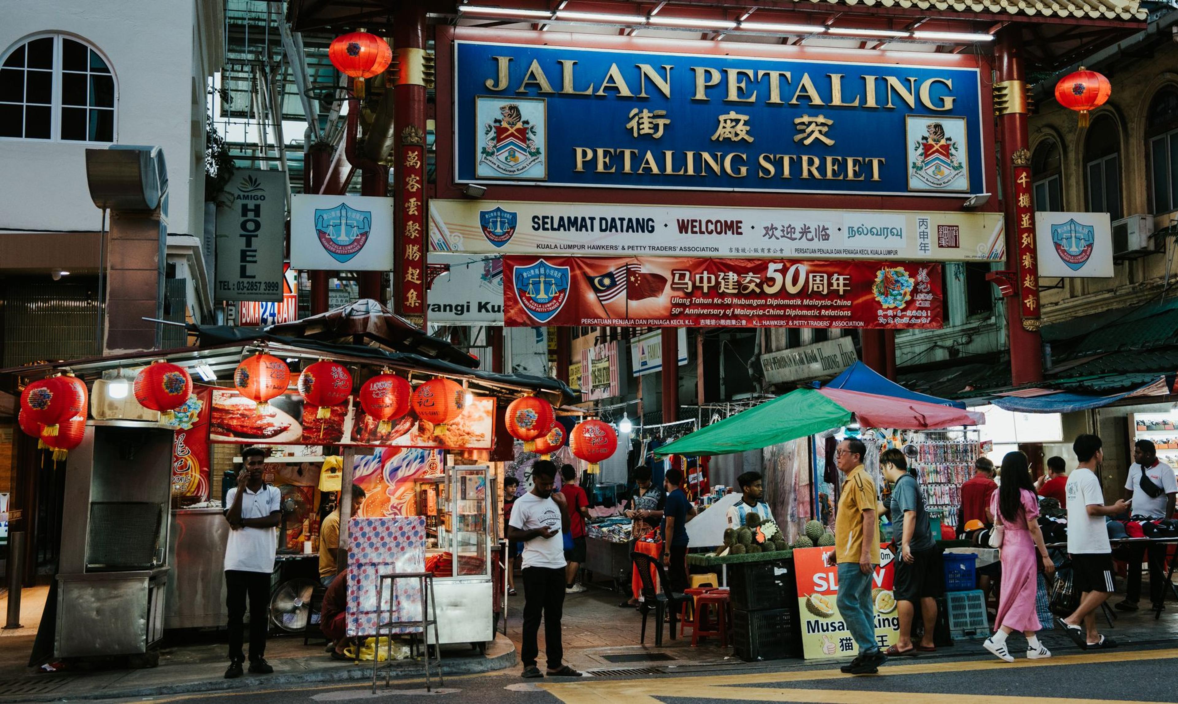 Why Does Everyone in Kuala Lumpur Pay by Phone Except You?