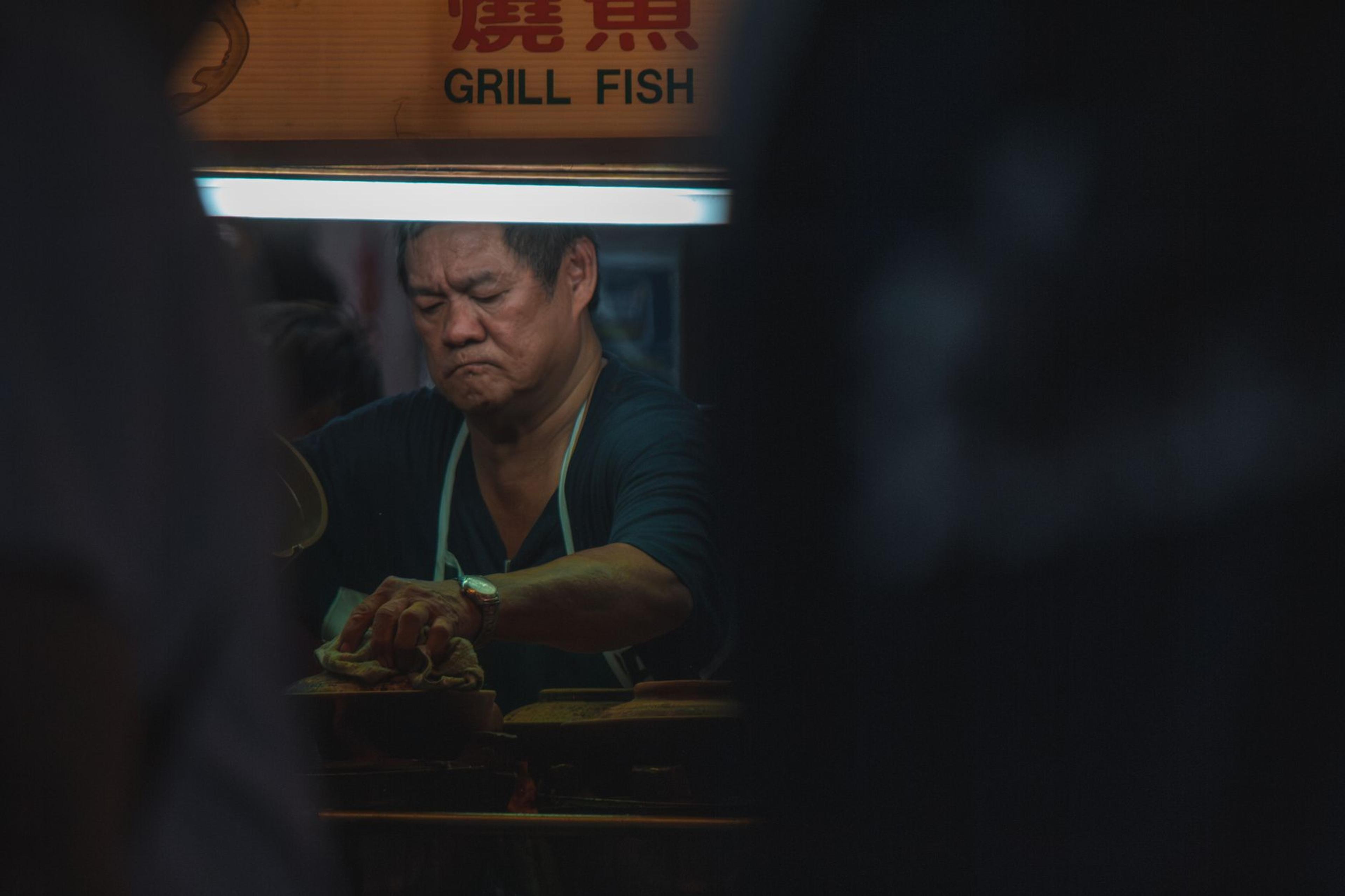 Nobody at the Pasar Malam Wants Your RM100 Note: Malaysia Market Money Myths, Corrected