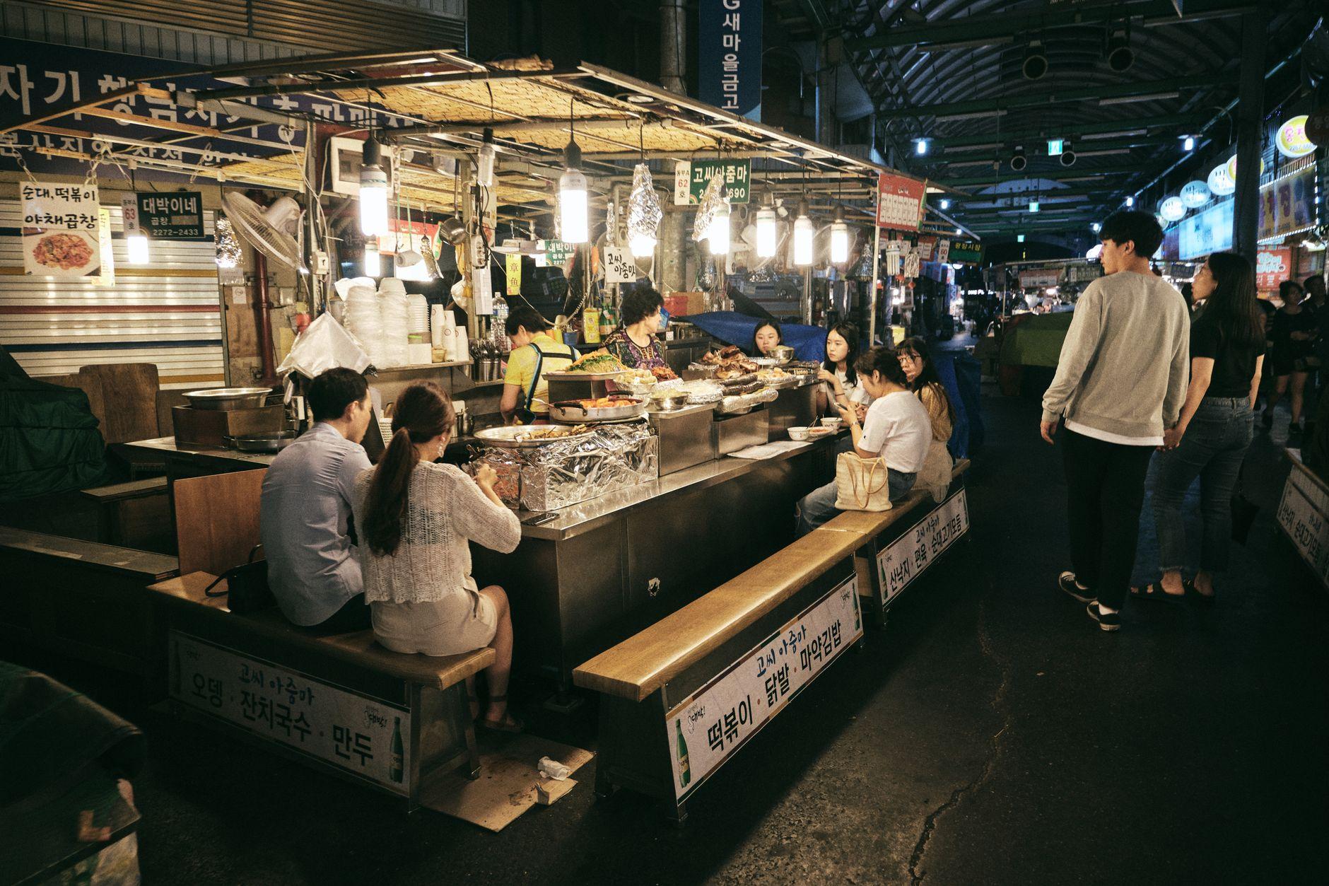 Cash, Cards, KakaoPay or Moreta: An Honest Breakdown for South Korea