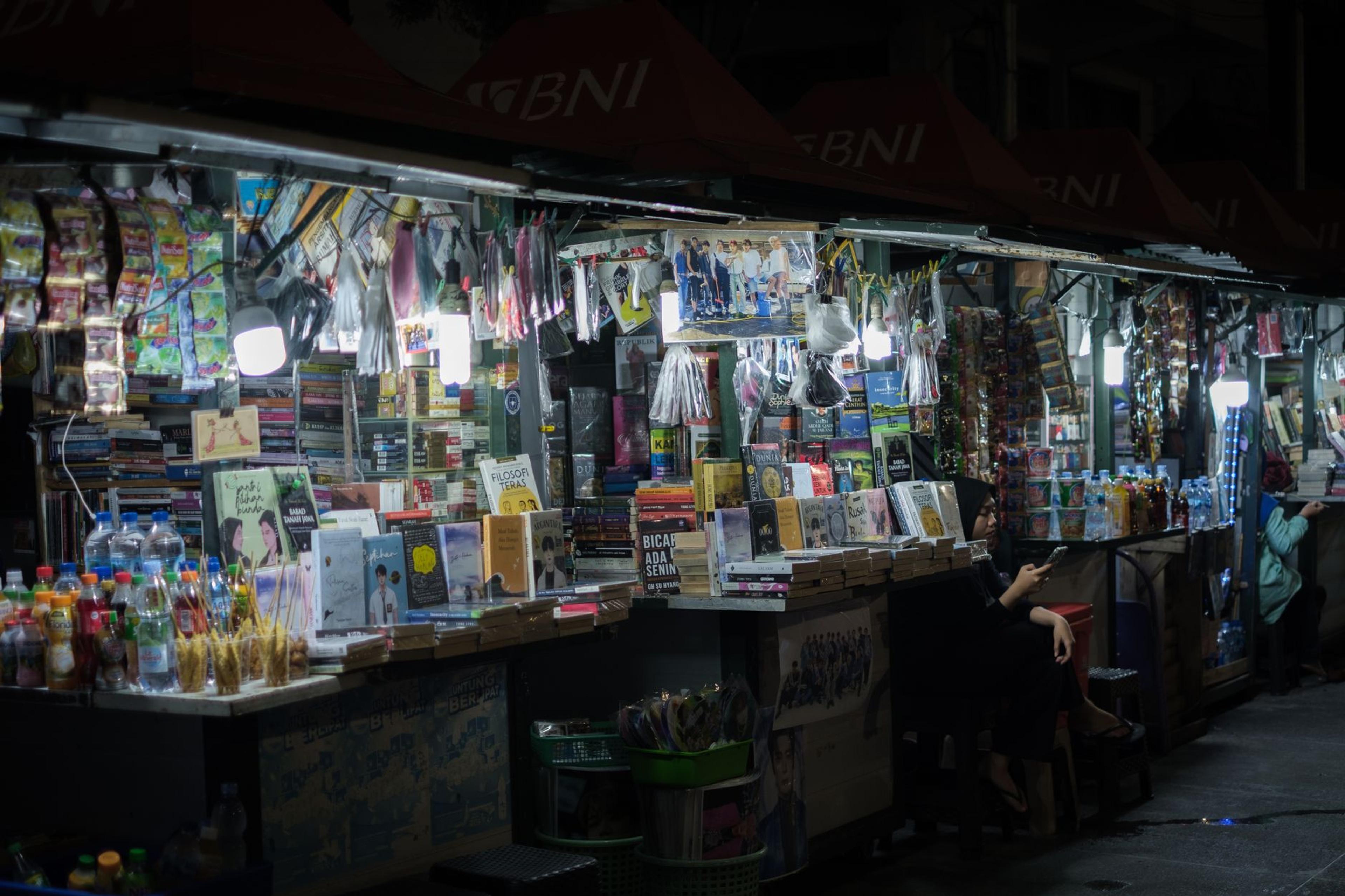 Your Wallet Was Not Designed for Lao Kip
