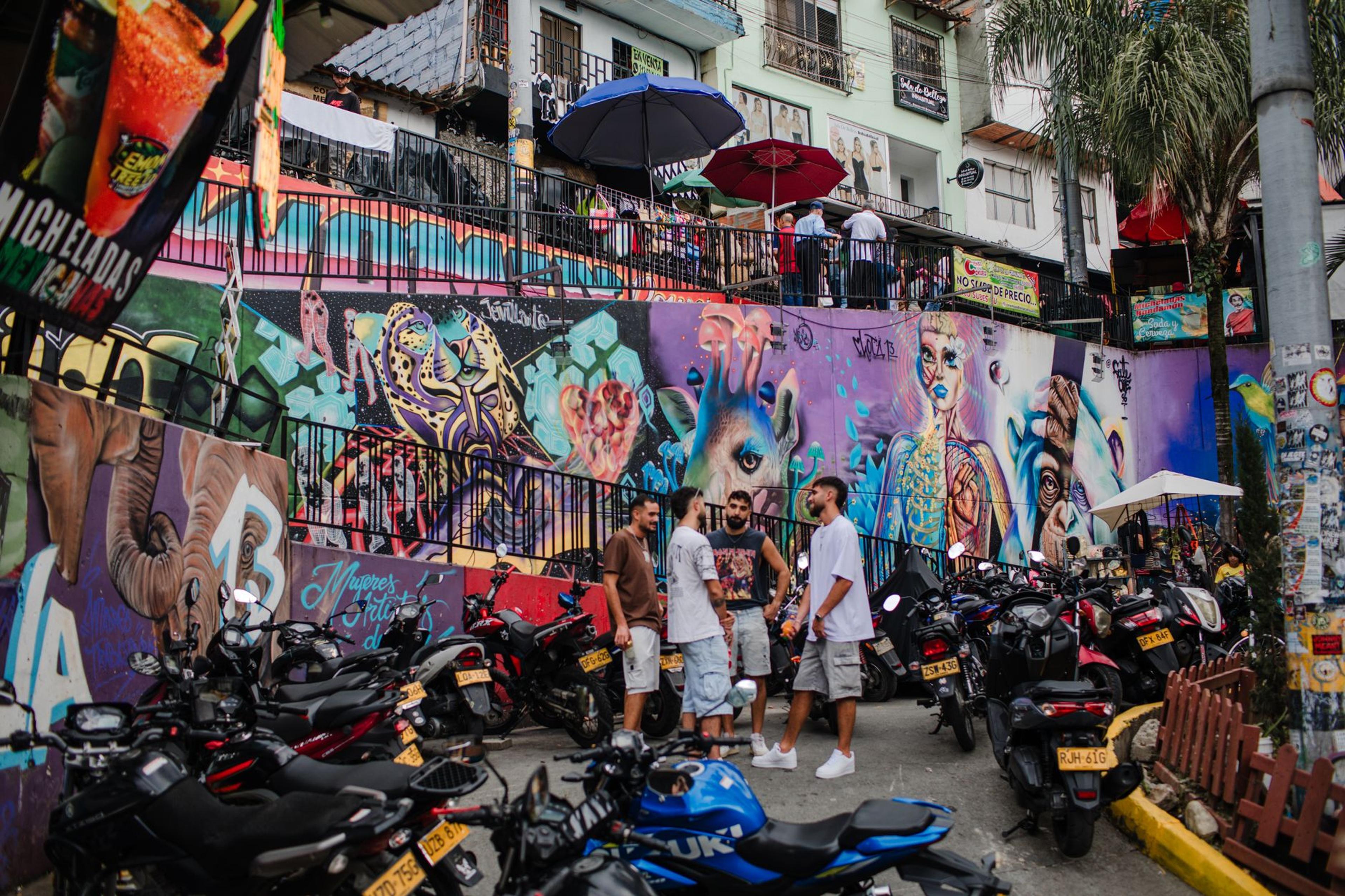Colombia Money Questions Tourists Ask Too Late, Answered Before You Land