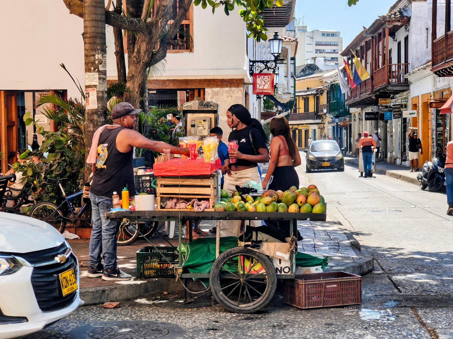Nequi, Daviplata, or Neither? A Traveler's FAQ for Paying in Colombia