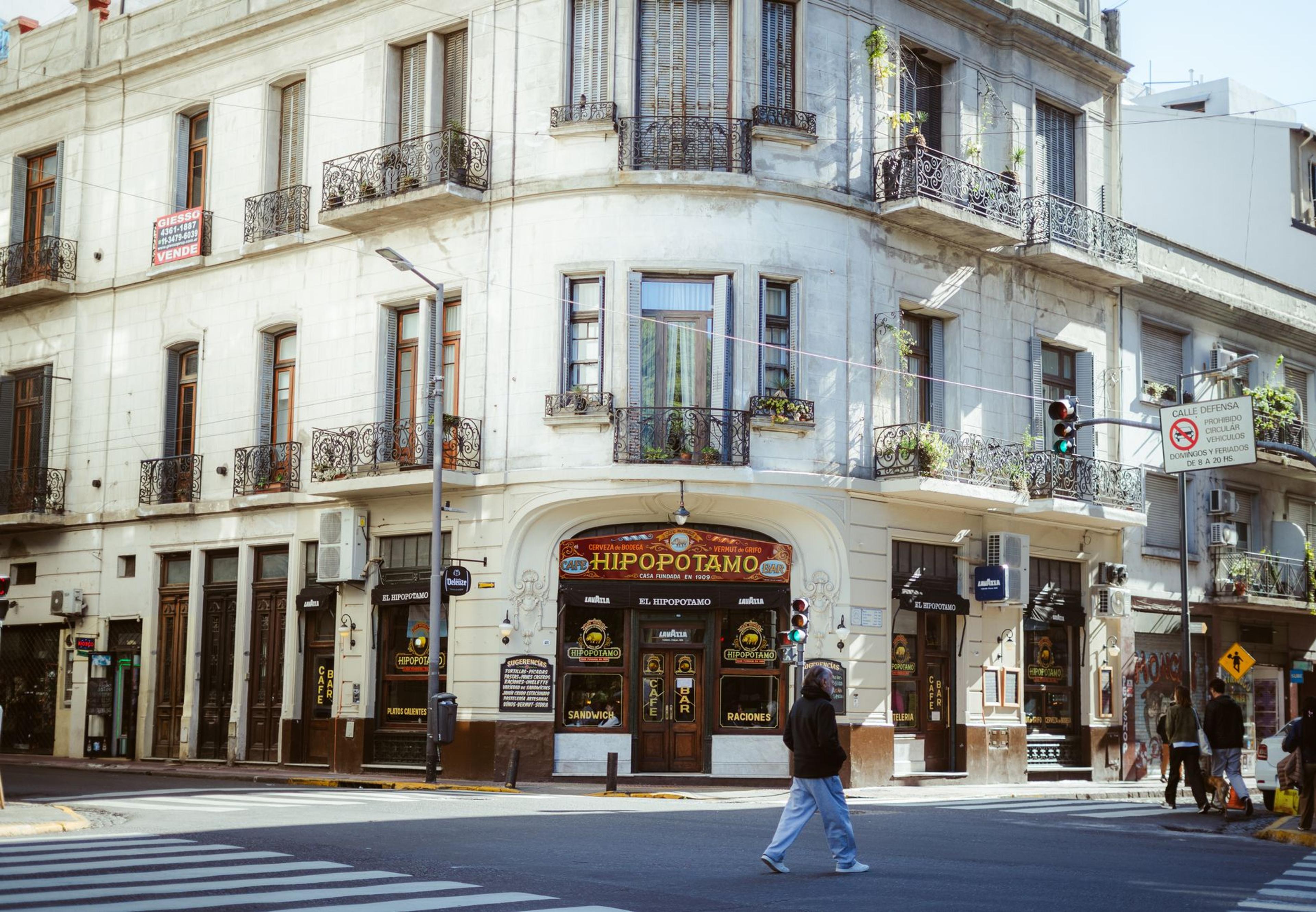 Your Backpack Pocket Full of Pesos Is a Clue: Argentina Spending, Decoded