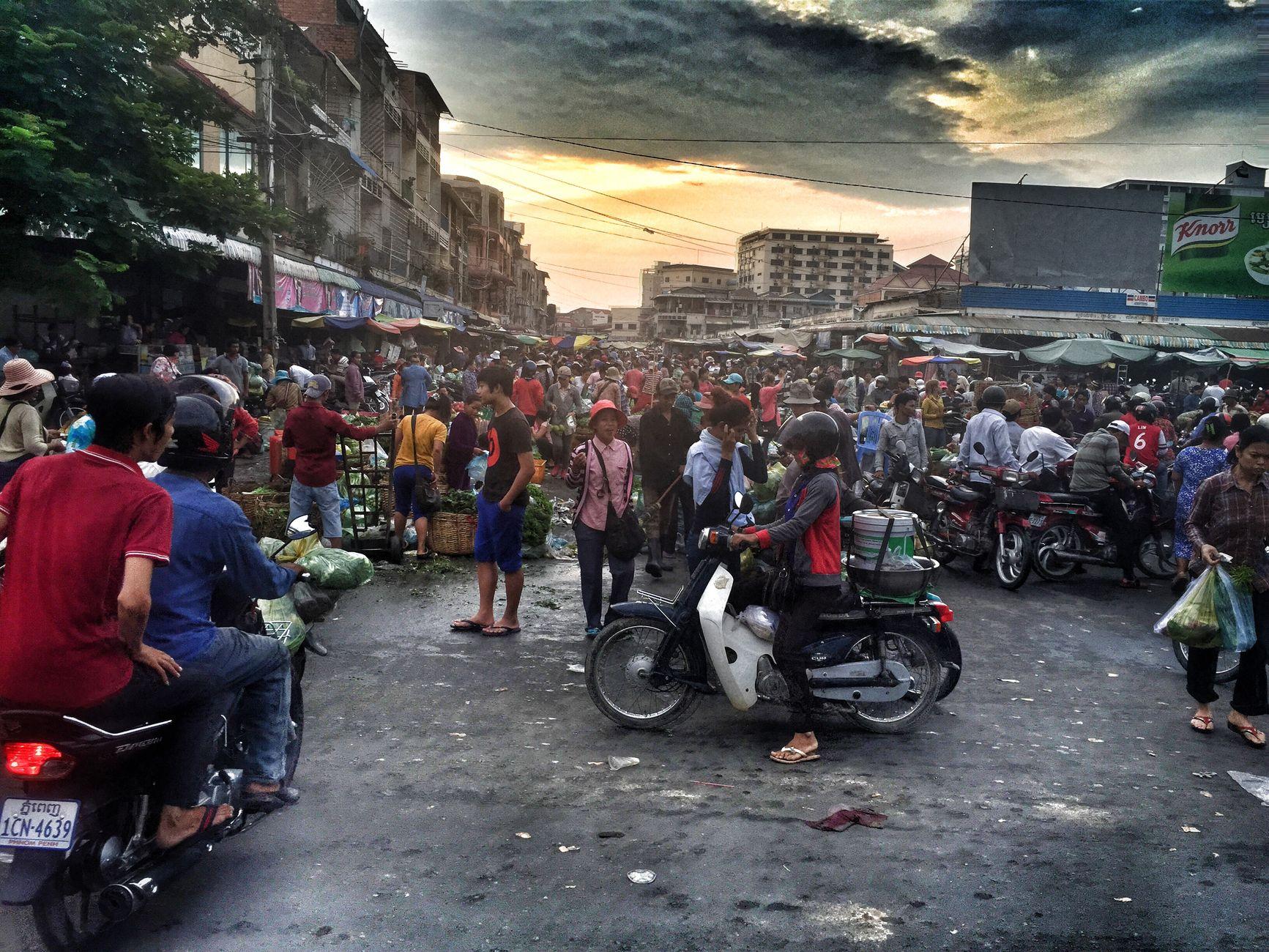 How to Stop Carrying Two Currencies in Cambodia