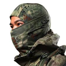 balaclava på model