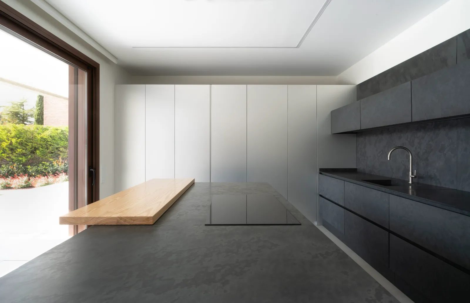Fachada del showroom de Studio2 en Valencia