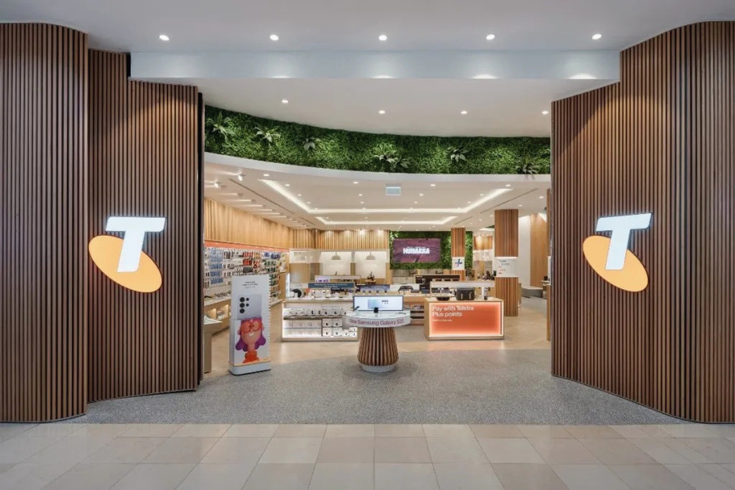 Telstra Chadstone retail fitout