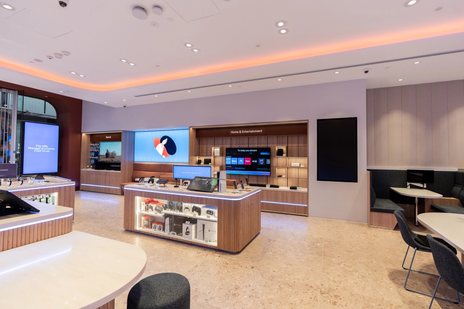 Telstra Coomera — retail fitout (4)