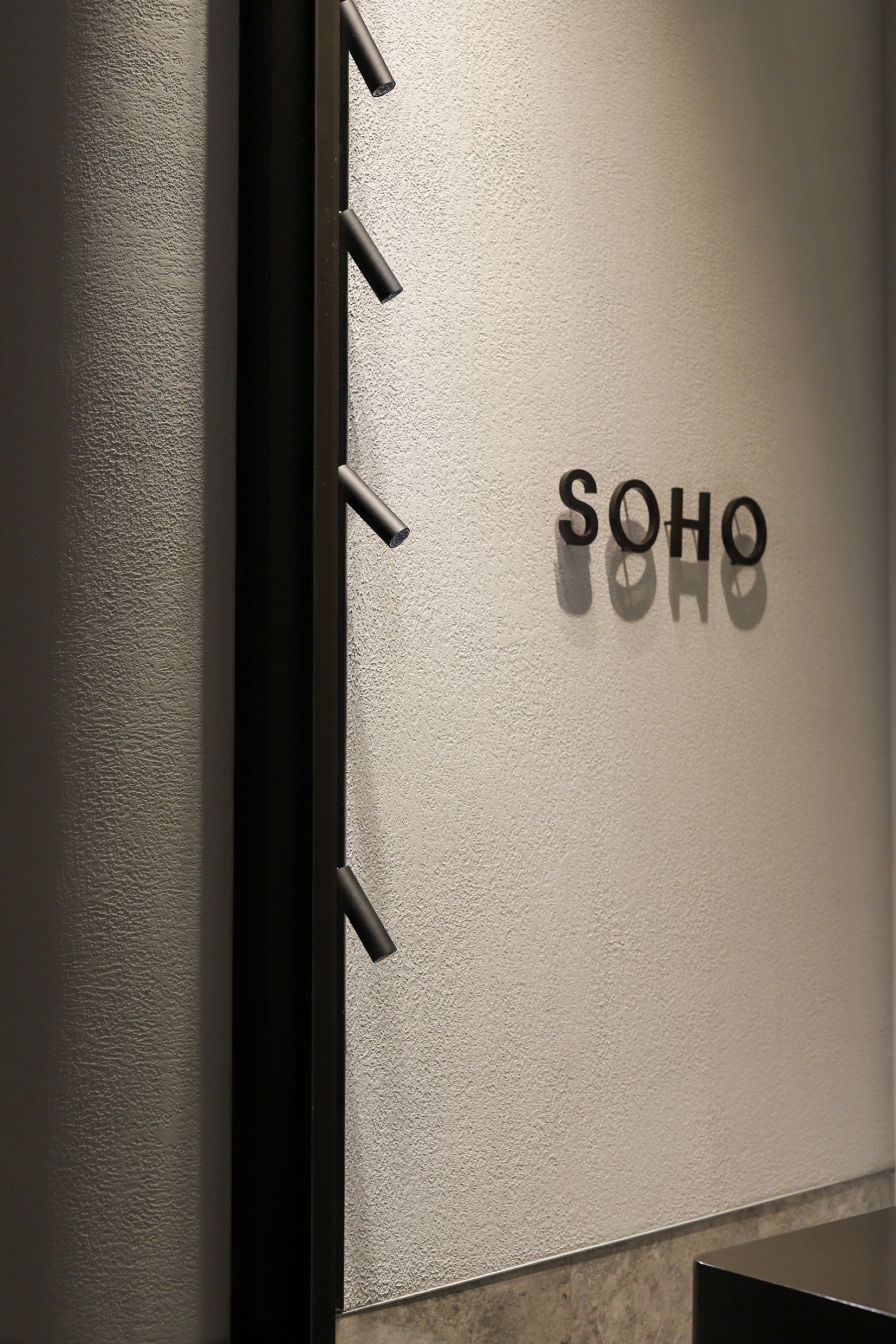 SOHO Chadstone — retail fitout (1)