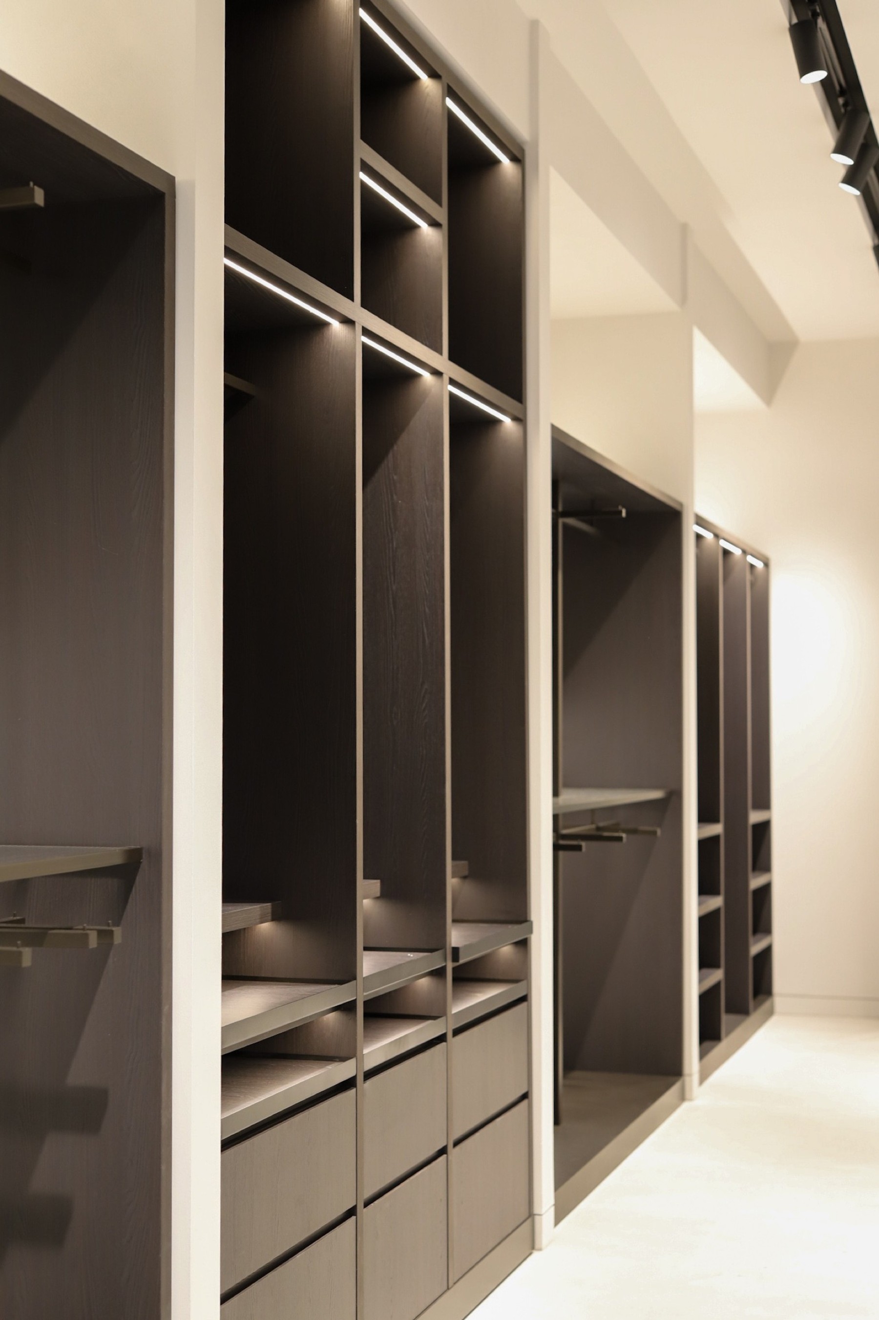 SOHO Chadstone — retail fitout (7)