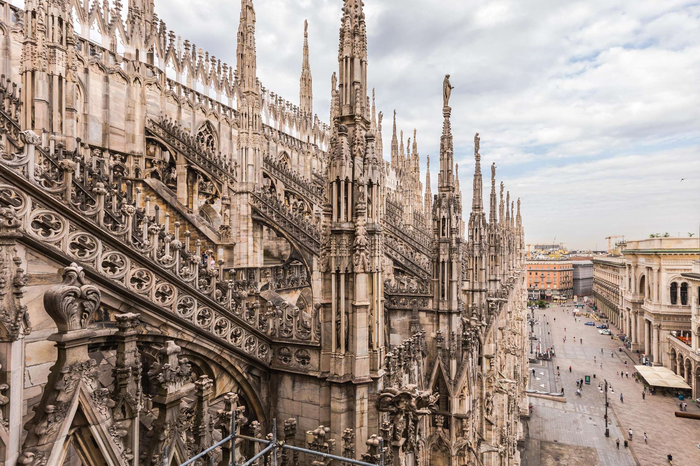 Milan Duomo Rooftop Tour with Cathedral Interior Access, Milan — photo 2