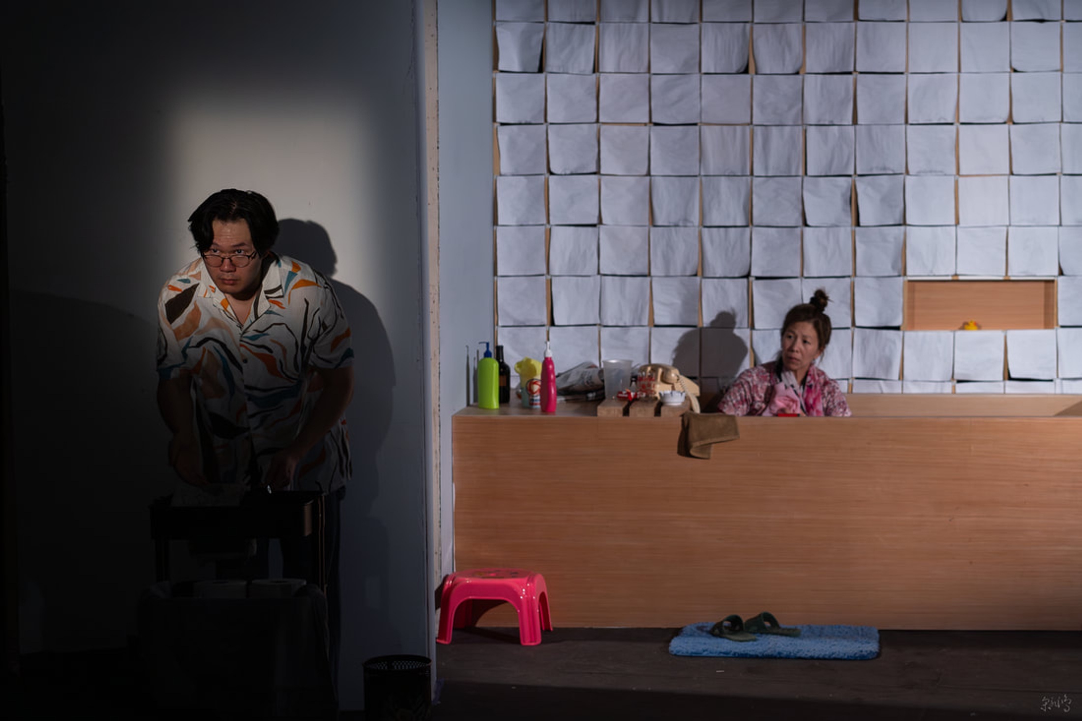 GRANDMOTHER/BATHTUB 12