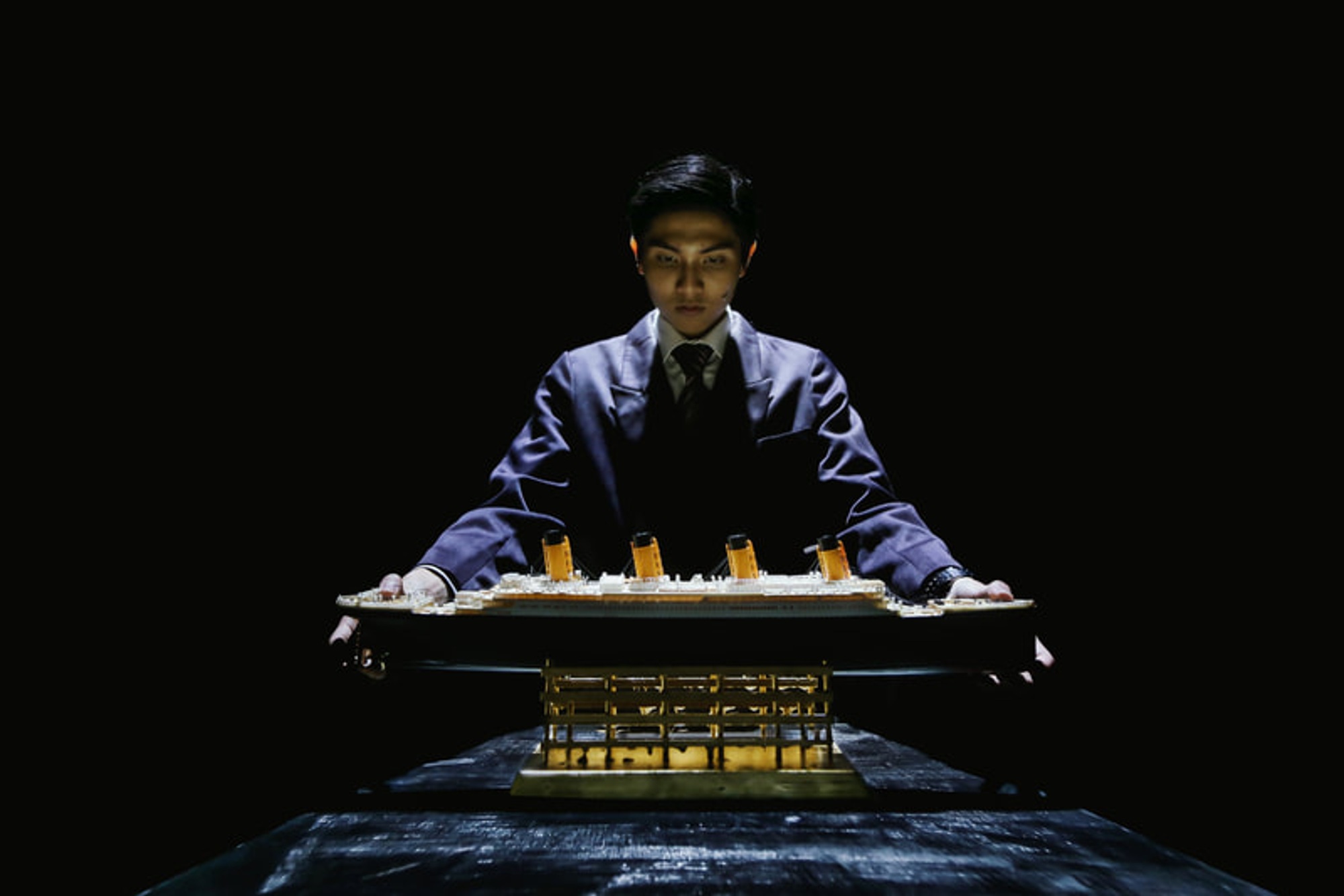 TITANIC 
THE MUSICAL — lighting design