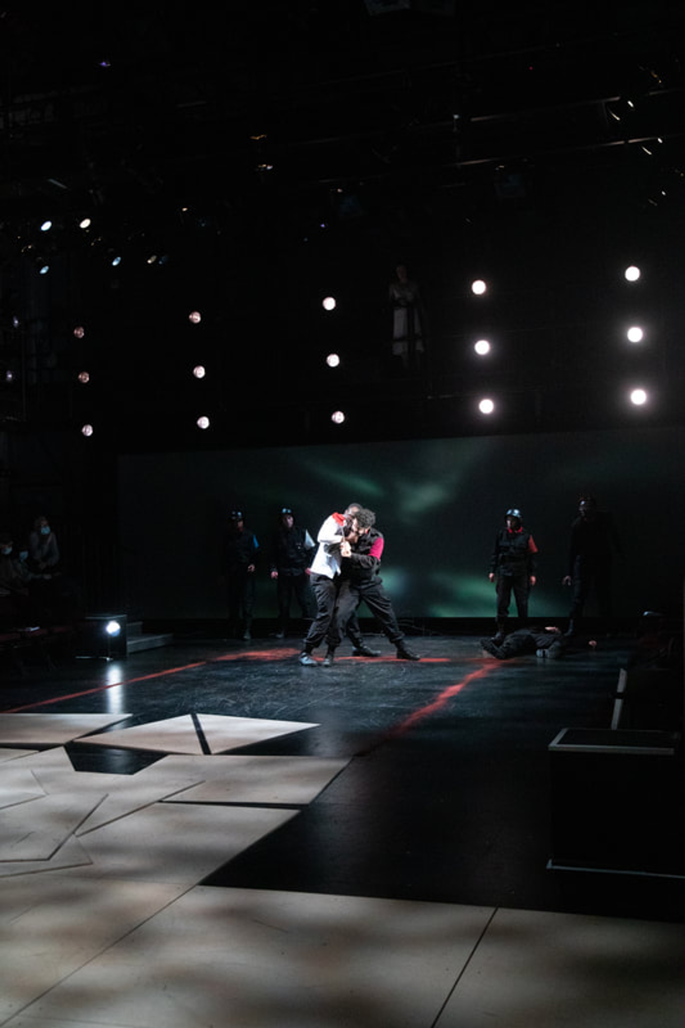 MACBETH 19