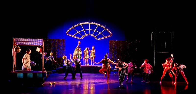 MARGINAL LIFE IN DARK SIDE — lighting design