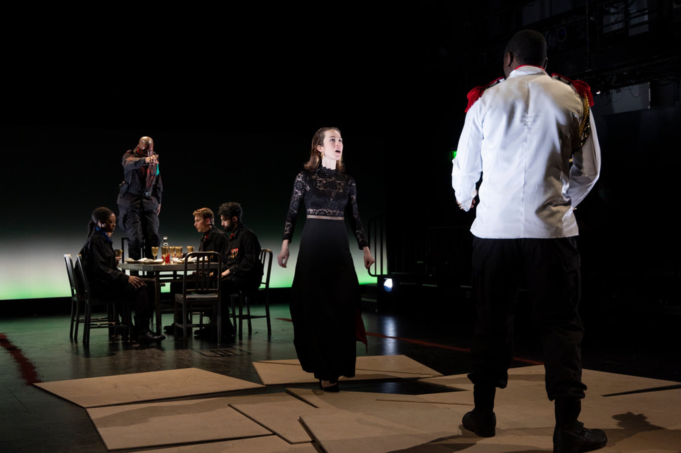 MACBETH 16